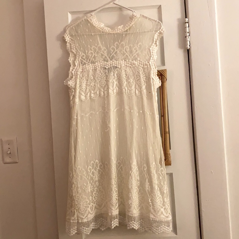 Medium - White Lace Sleeveless High Neck Mini Dress